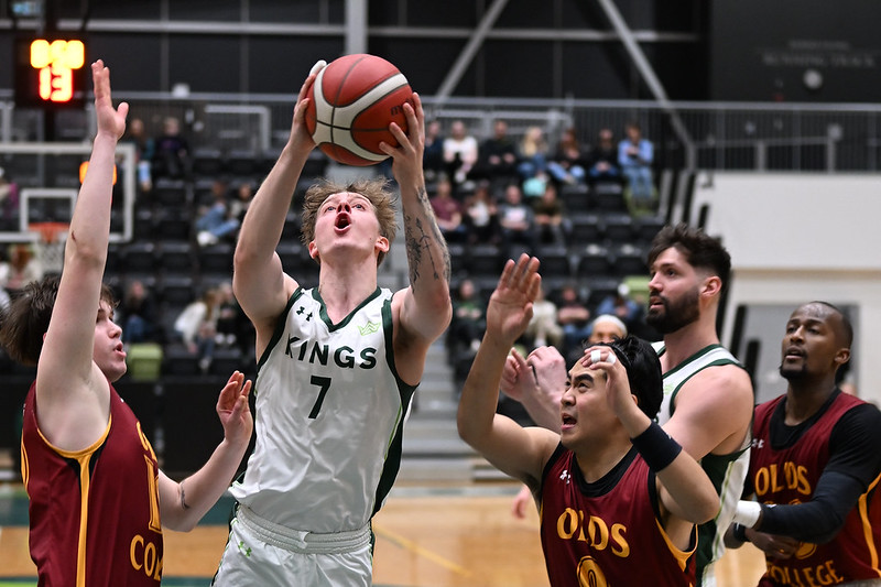 Kings scored a season-high in points while the Queens tame the Broncos in Olds
