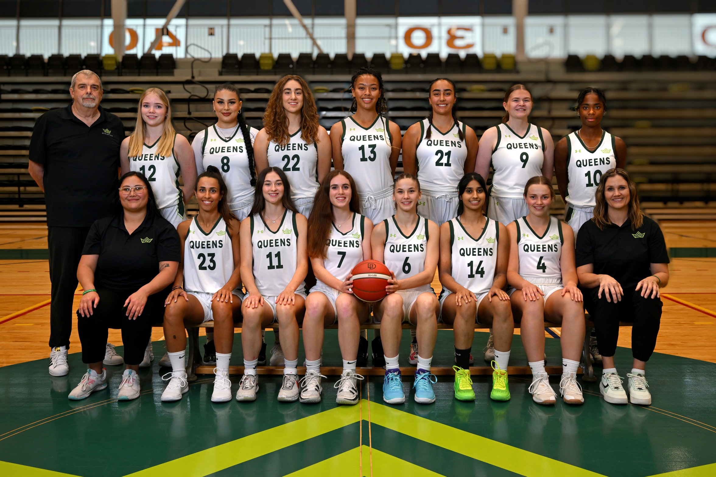 queens basketball roster